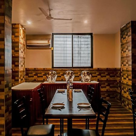 Hotel O Log Inn Plaza Near Eon It Park Pune Extérieur photo