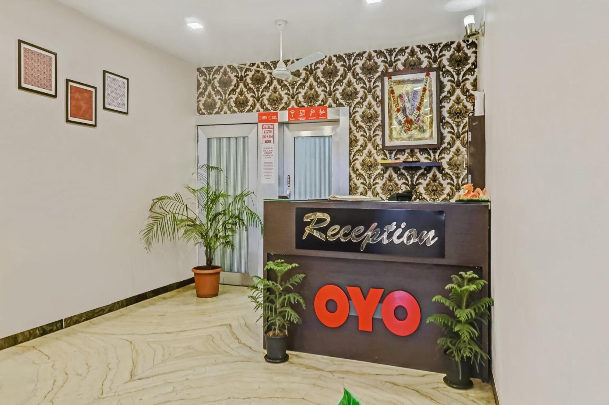 Hotel O Log Inn Plaza Near Eon It Park Pune Extérieur photo
