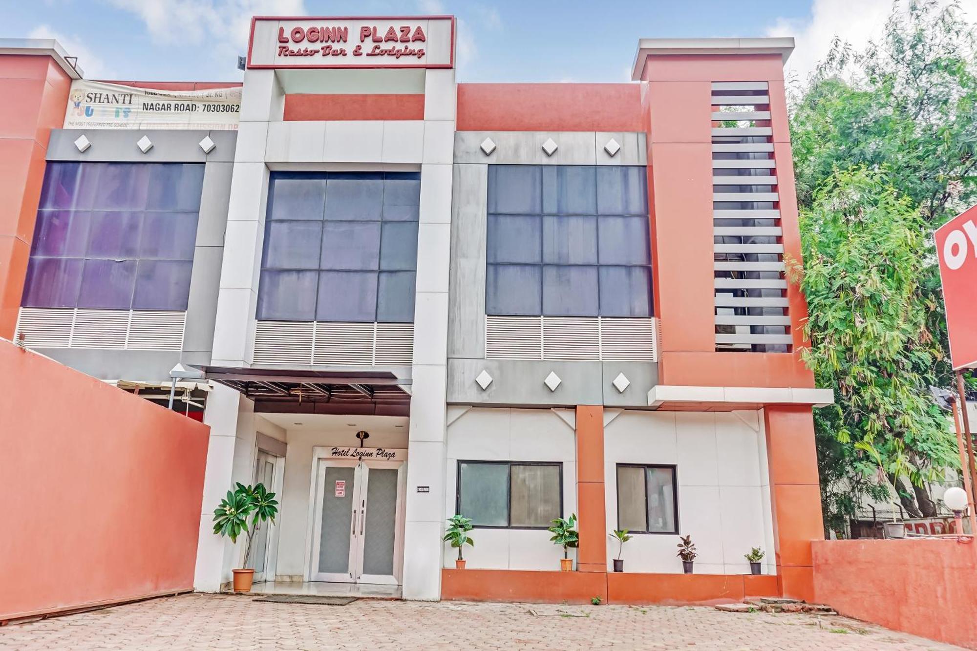 Hotel O Log Inn Plaza Near Eon It Park Pune Extérieur photo