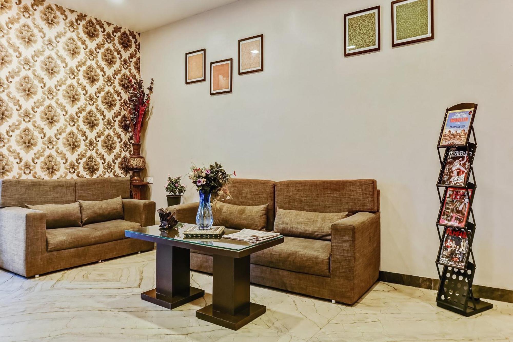 Hotel O Log Inn Plaza Near Eon It Park Pune Extérieur photo